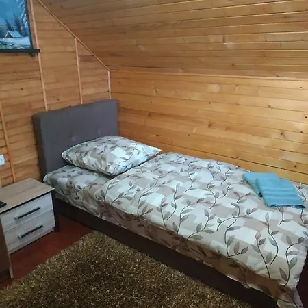 У Оксани Guest House Kvasy Exterior photo